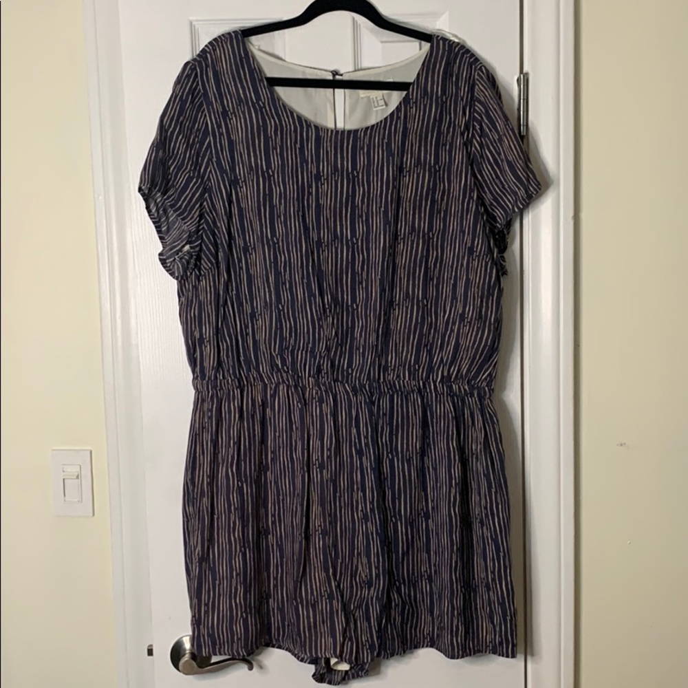 Forever 21 Blue and Cream Plus Size Romper Shorts
